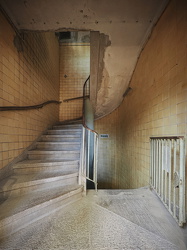 Treppe in der kleinen Schwimmhalle