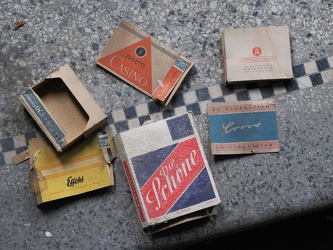 Alte Zigarettenpackungen